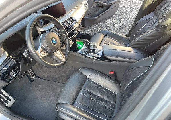 BMW Seria 5 cena 165000 przebieg: 64000, rok produkcji 2019 z Leszno małe 67